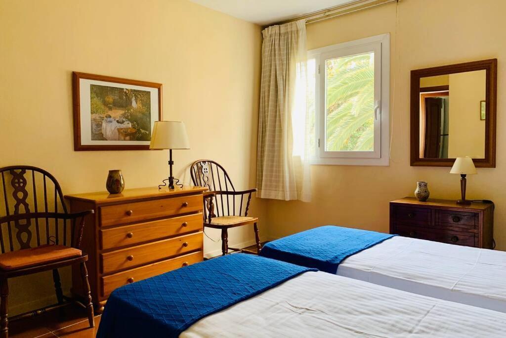 Book Ibiza Salou Apartman Kültér fotó