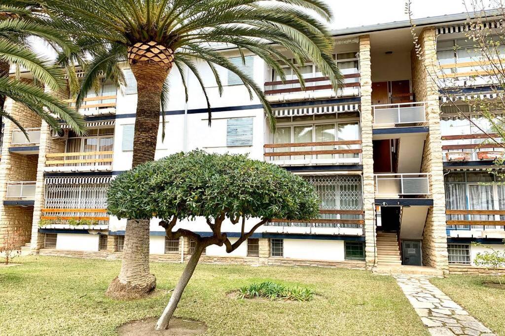 Book Ibiza Salou Apartman Kültér fotó