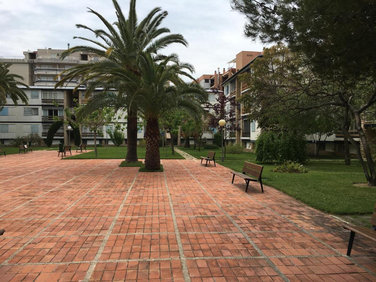 Book Ibiza Salou Apartman Kültér fotó