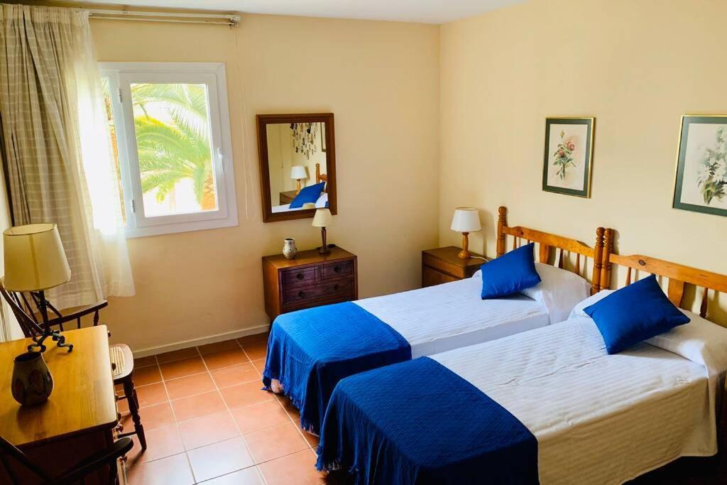 Book Ibiza Salou Apartman Kültér fotó